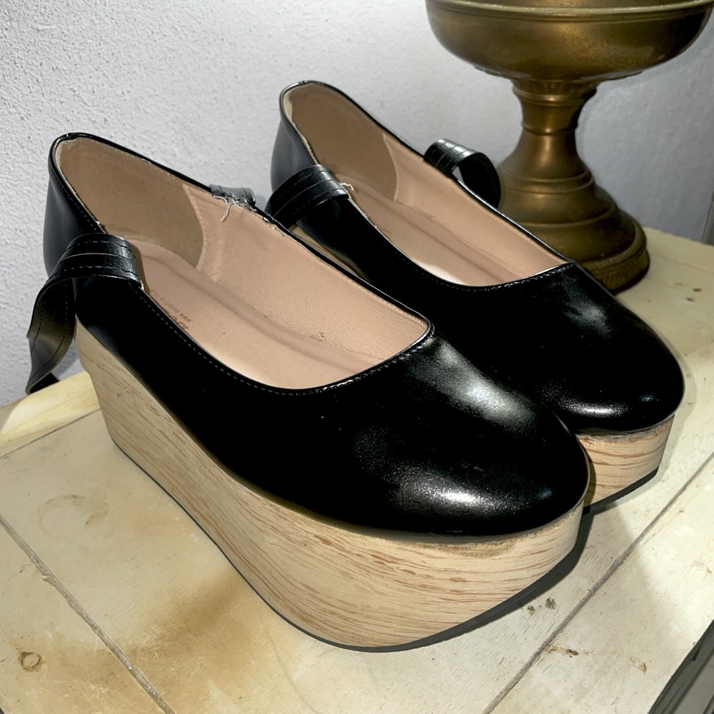 !!!Rocking horse shoes!!! Body line Lolita brand platforms